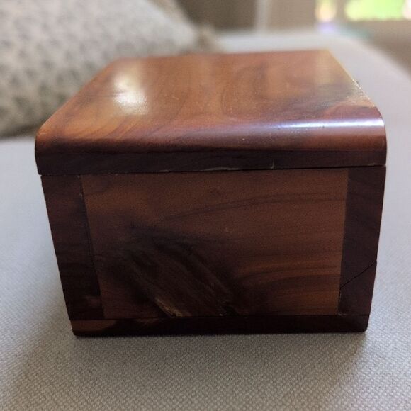 Vintage Rustic Wooden Lidded Storage Box with Metal Clasp - Picture 4 of 7